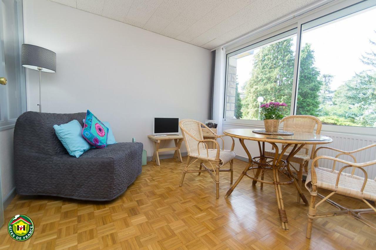 Pasquier Apartment *